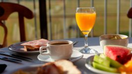 2 Noches Pensión Completa en Wyndham Garden Luján