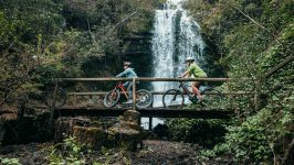 3 noches en familia con media pensión en La Cascada Casa Patagónica by DON